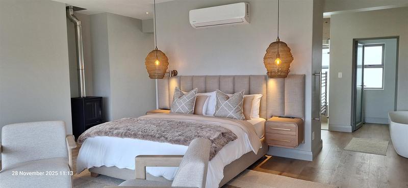 5 Bedroom Property for Sale in Outeniqua Strand Western Cape